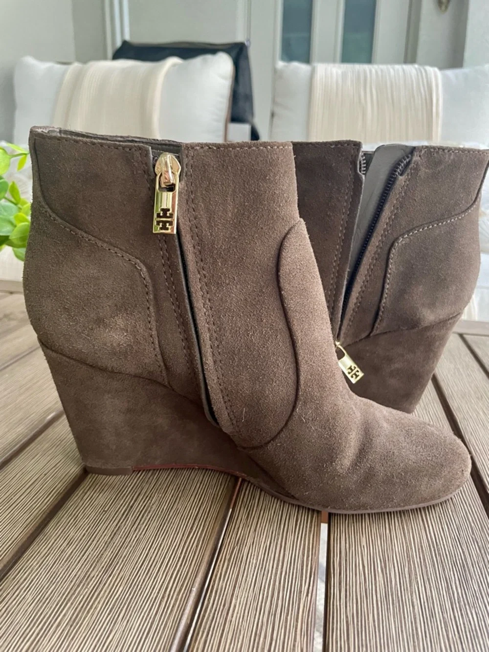 Tory Burch Brown Suede Wedge Ankle Boots Size 7M Leather Made in Brazil